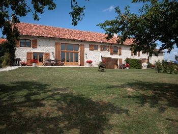Stunning Gite Complex With Heated Pool..