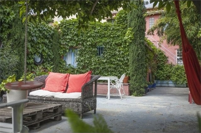 Full Of Charm Atypical Home In 2 Units..