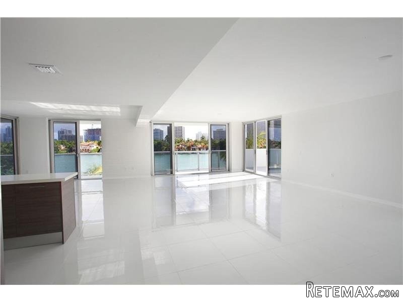 3 bedroom Flat For Sale: 9901 E Bay.. - 2