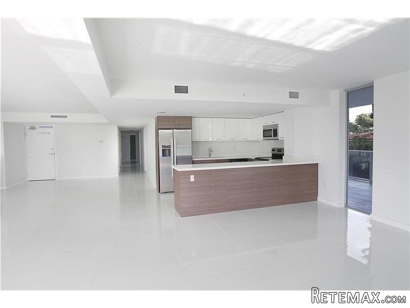 3 bedroom Flat For Sale: 9901 E Bay.. - 2