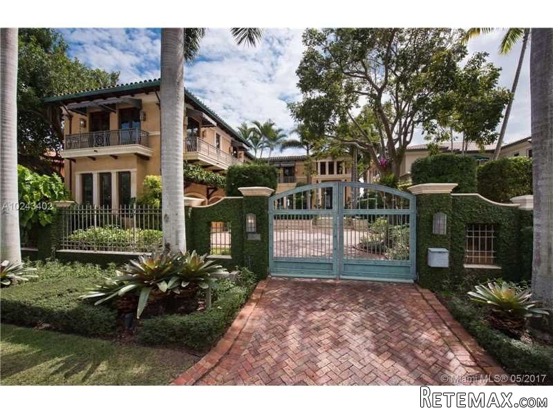 4 bedroom House For Sale: 1910 S.. - 2