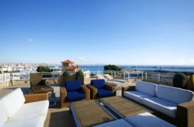 Exclusive Penthouse, With Spectacular..