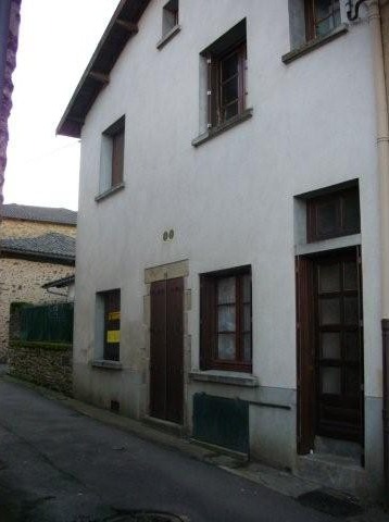 Village House With 5 Bedrooms In The..
