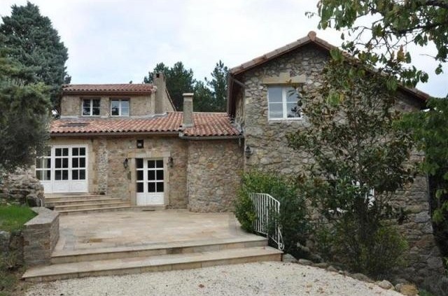 8 bedroom House For Sale: 07300 TOURNON.. - 2