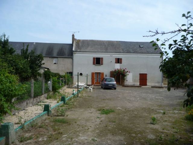 Nicely Renovated Property with Garden