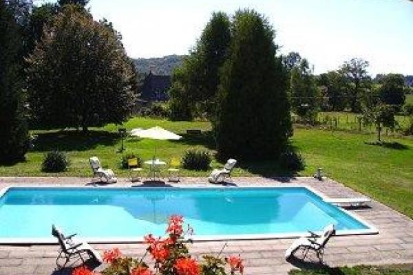 Nr St Cere / Lot. 3 bed / 2 bath house..