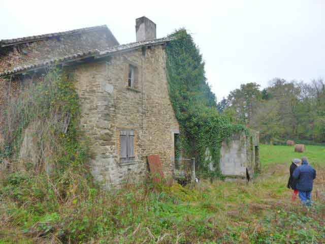 Renovation Project Set In A Hamlet On.. - 2