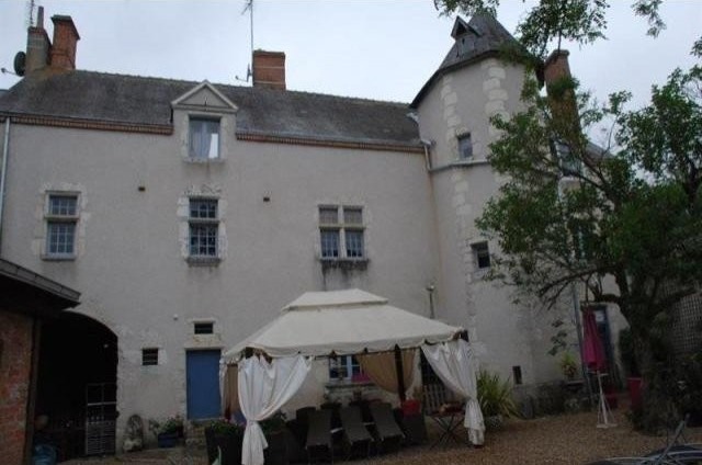 3 bedroom House For Sale: 41000 BLOIS