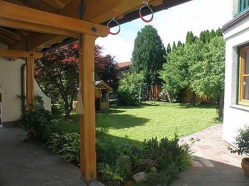 Generous house in marvellous location..