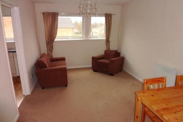2 bed flat to rent - 2