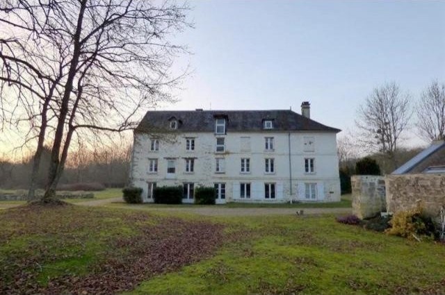 7 bedroom House For Sale: 02600..