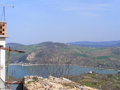 Large property with stunning lake views..