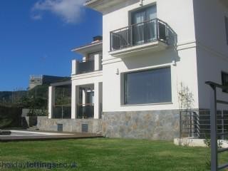 4 bedroom Detached House For Sale: El..