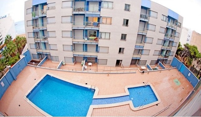 SECOND LINE 2 BEDROOM APARTMENT IN..