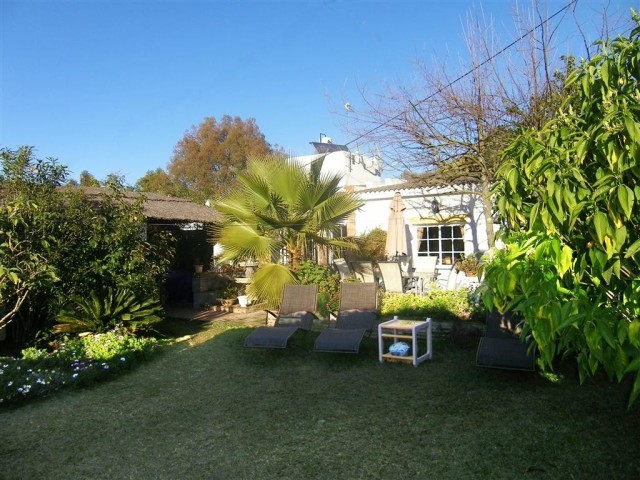 Villa - A nice rustic style finca..