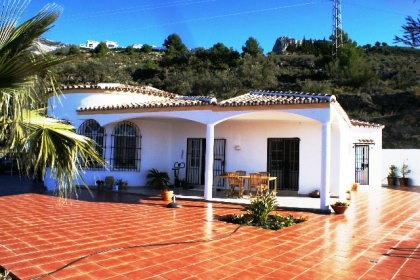 Villa for Sale in Canillas De Aceituno..