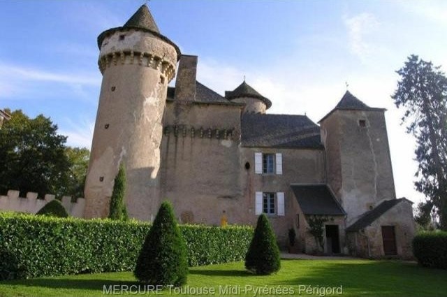 12 bedroom Castle For Sale: 12000.. - 2