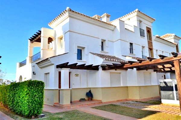 2 Bed Townhouse First Line Golf - 2