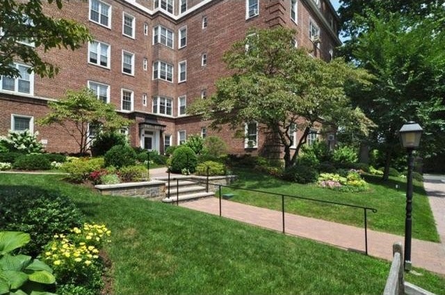 2 bedroom Co-op For Sale: Bronxville.. - 2