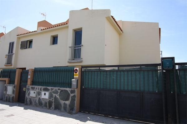House (Duplex) for sale in Sonneland..