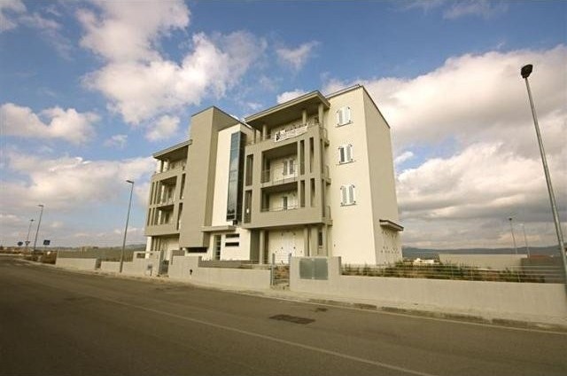 1 Bedroom - Apartment - For Sale