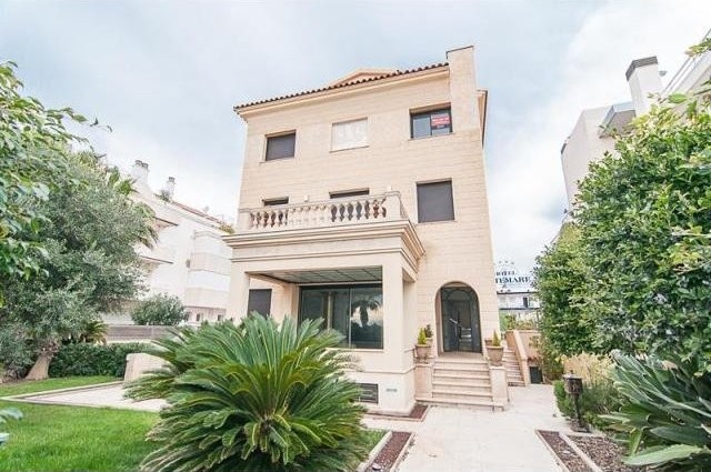 7 bedroom Detached House For Sale:..
