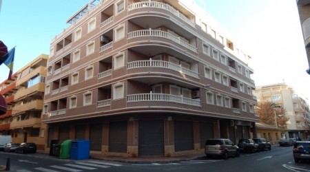 Resale · Apartment · Spain · Costa Bl..