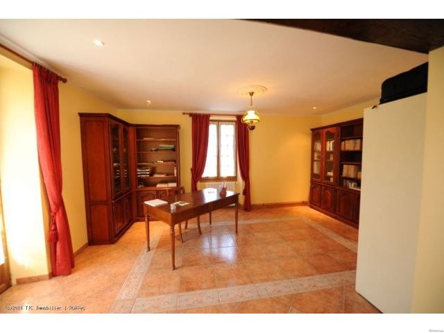 Magnificent 19th Century Logis On 2.5.. - 2