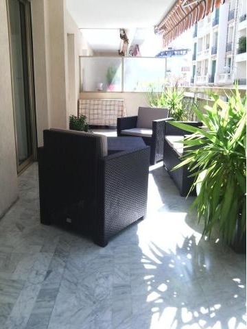 One bedroom in central location - 2