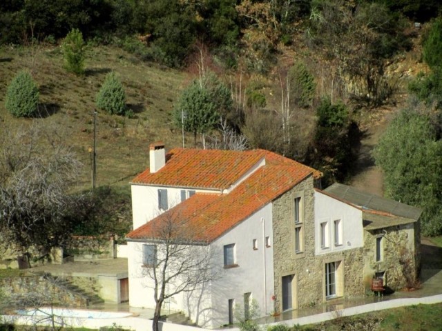 Full Of Character Farmhouse With Views..
