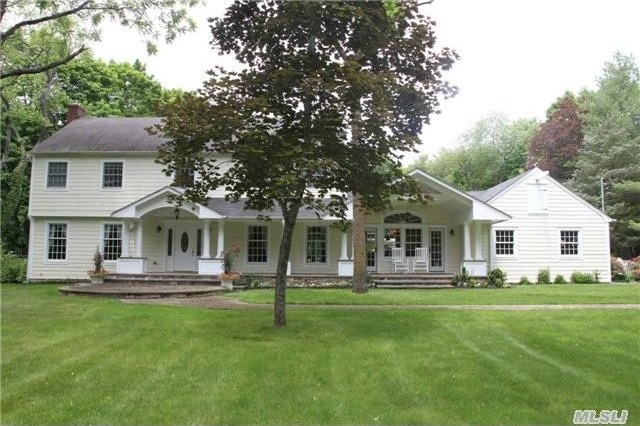 105 Lawrence Hill Rd Cold Spring Hrbr..