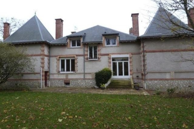 3 bedroom House For Sale: 51110..