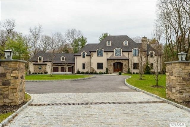 763 Remsens Ln Muttontown, NY 11771 - 2