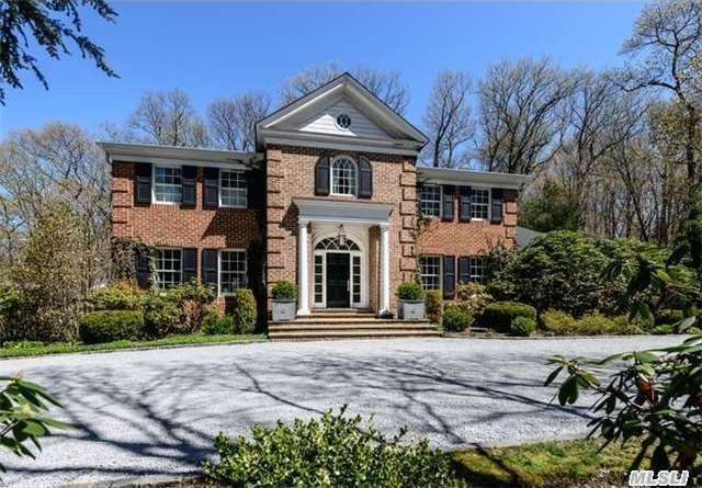 1232 Moores Hill Rd Laurel Hollow, NY.. - 2