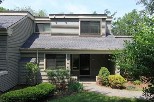 3 bedroom Condominium For Sale: Somers.. - 2