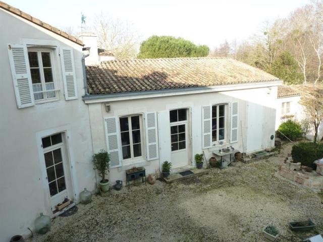 4 bedroom Character For Sale: 79260.. - 2