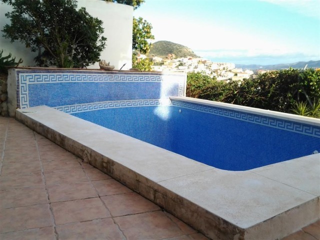 Villa - A 3 bedroom, 2 bathroom.. - 2