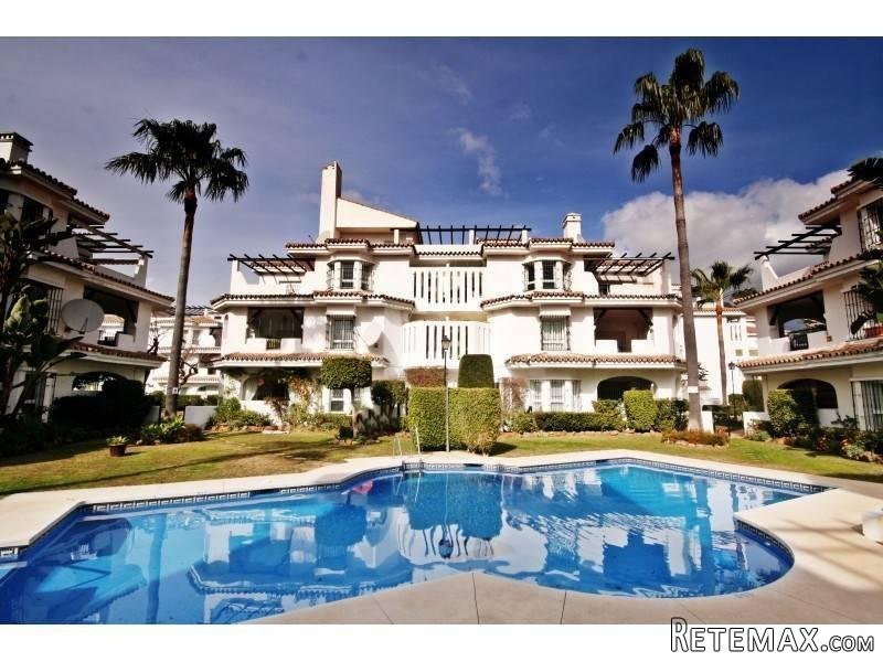 3 bedroom apartment for sale - 2