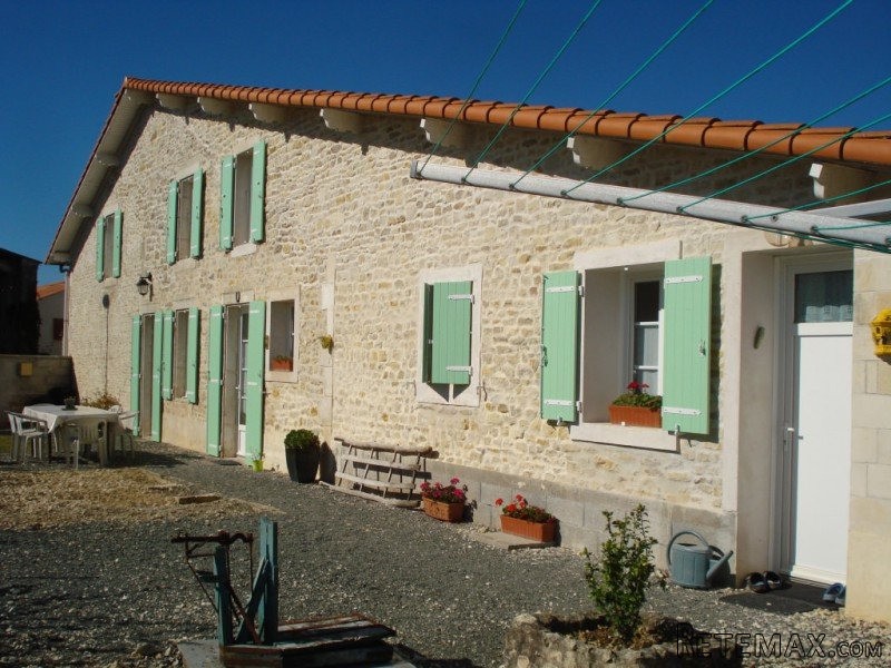 Stone House For Sale With Garage.. - 2