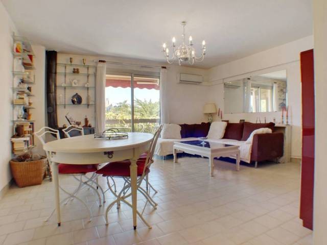 Garden level 2 bed Apart (Corne d'Or).. - 2