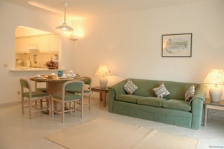 2 and 3 Bedroom Apartments on Golf.. - 2
