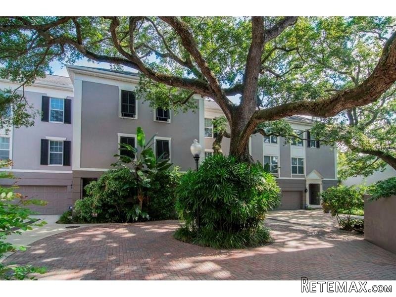 2 bedroom Property For Sale: 3202..