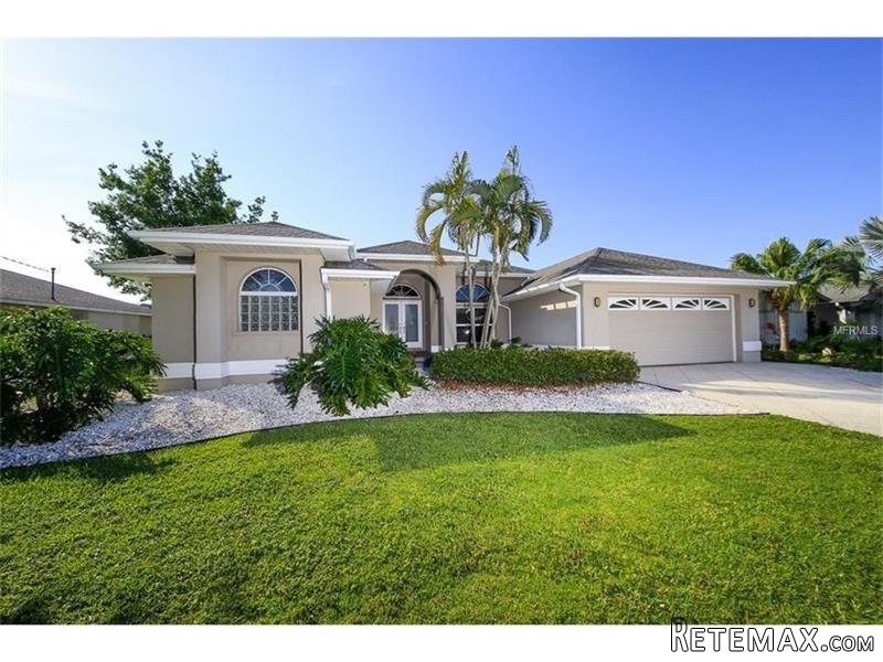 3 bedroom House For Sale: 2378 Pappas..