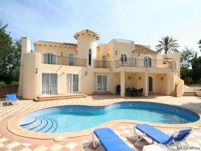 5 Bedrooms - Villa - Murcia - For Sale
