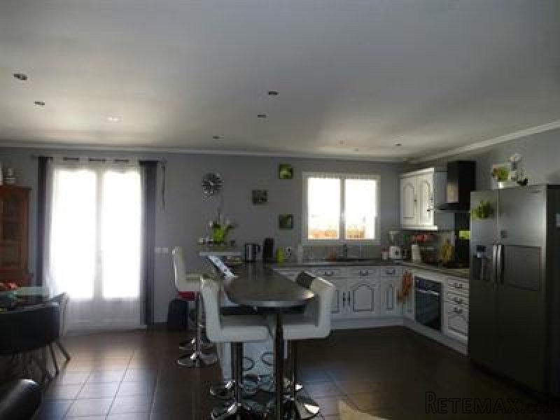 3 Bedrooms - House - Poitou-Charentes. - 2