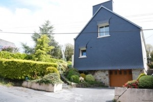 Traditional 3 Bed Detached House - 2