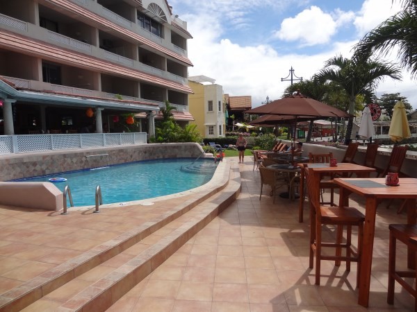 1 bedroom Property For Sale: Yellow.. - 2