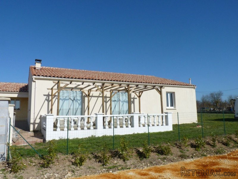 Villa For Sale With Garden And Terrace - 2