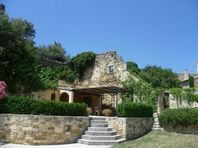 4 bedroom House For Sale: 26790 SUZE LA.. - 2