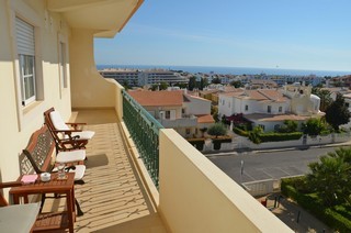 Lovely 2 Bedroom apartment with sea..
